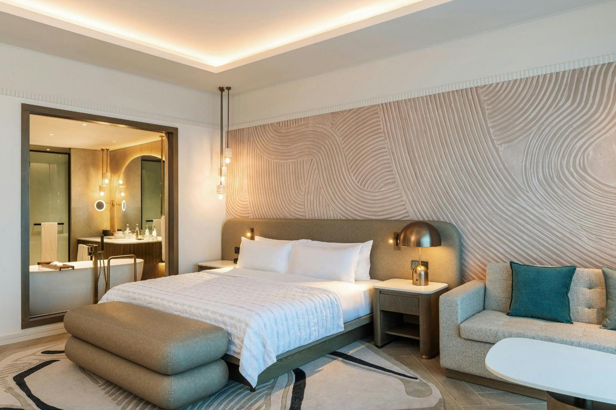 Le Meridien Al Aqah Beach Resort Exterior foto Deluxe Room